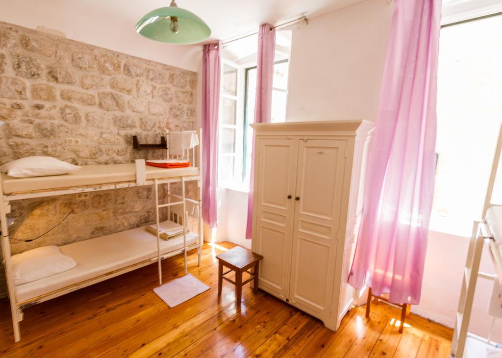 Old Town Hostel Dubrovnik Exterior photo