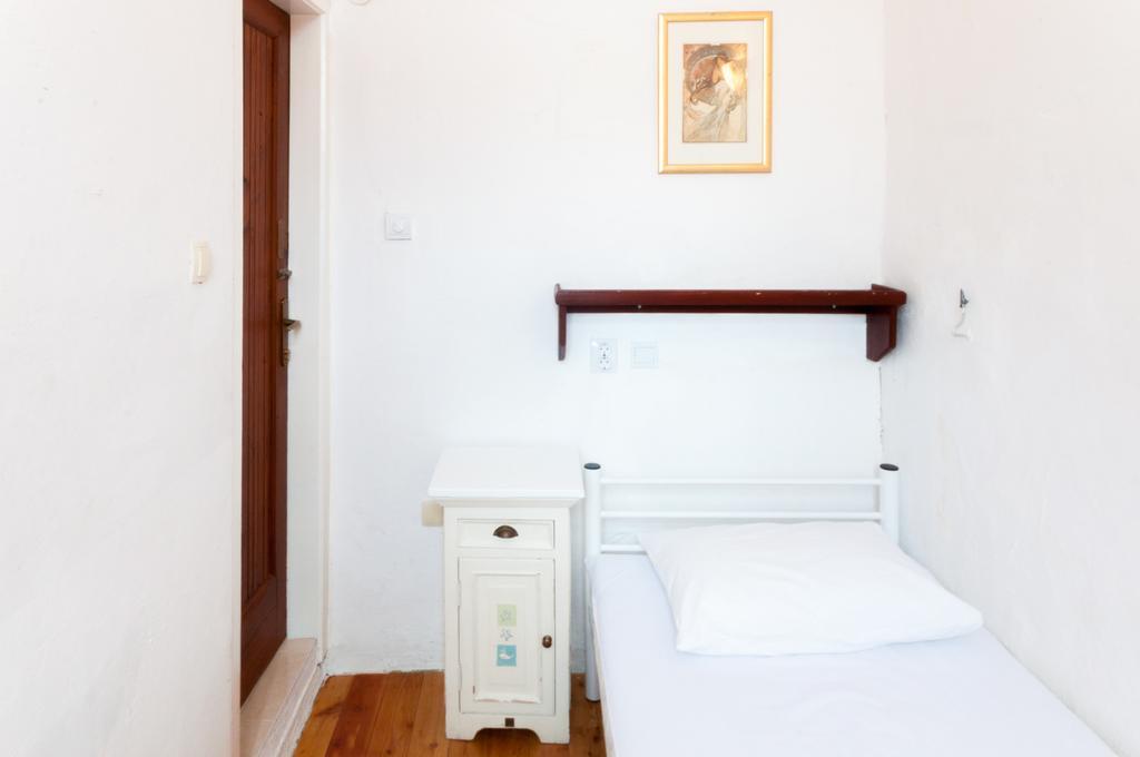 Old Town Hostel Dubrovnik Exterior photo