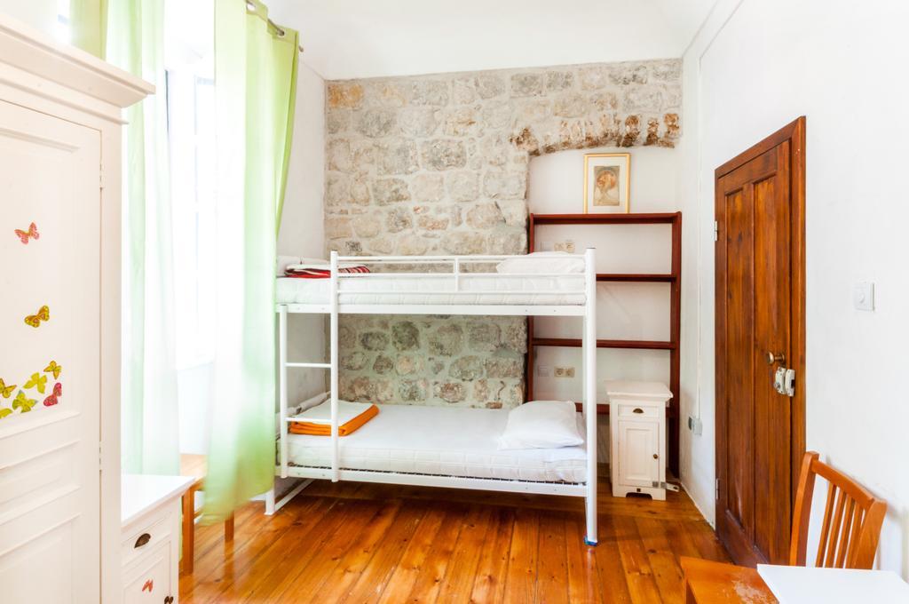 Old Town Hostel Dubrovnik Exterior photo