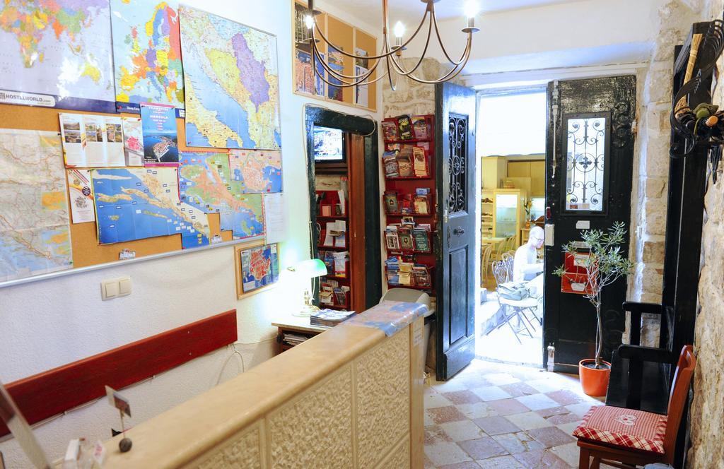 Old Town Hostel Dubrovnik Exterior photo